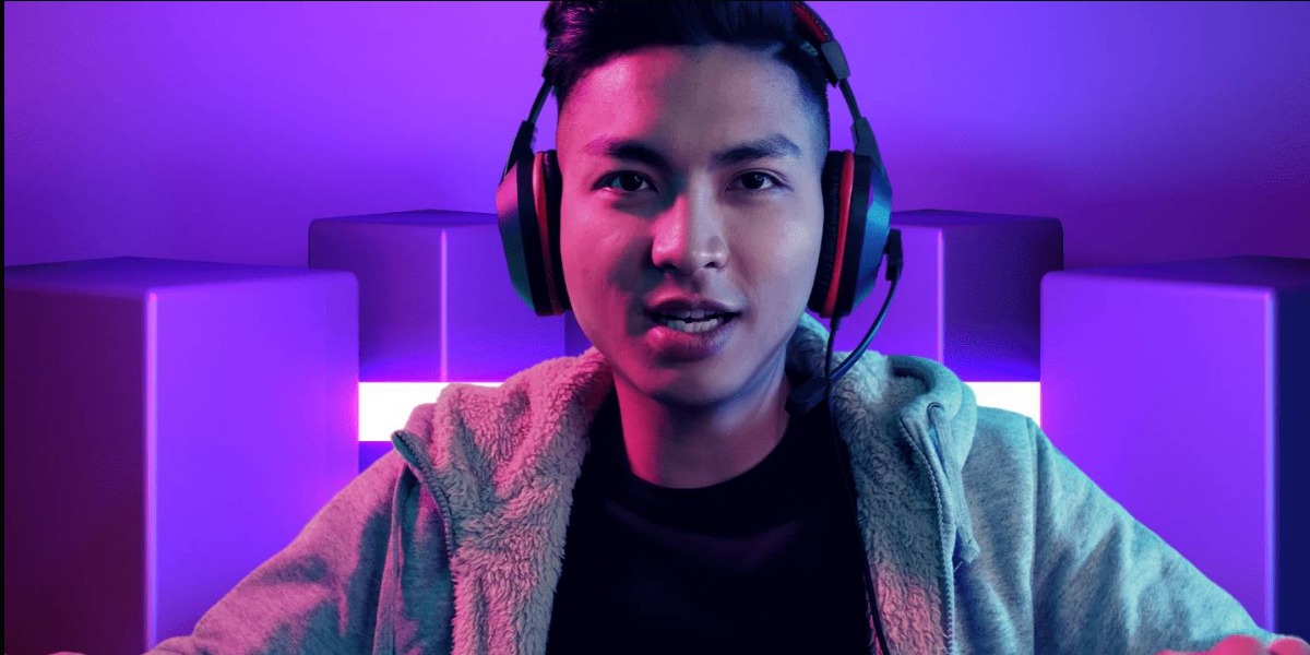 Stream Hintergrund erstellen für Twitch 2024 | StreamFollower